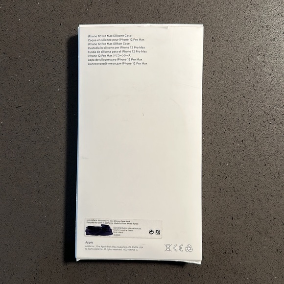 *NIB* iPhone 12 Pro Max Silicone Case in Black w MagSafe - Picture 2 of 6